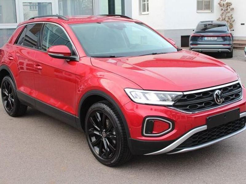 Gebraucht VW T-Roc Move 110 PS (80 kW) 2023 Rot SUV