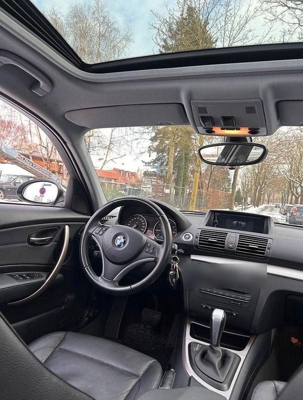 Gebraucht BMW 116 122 PS (89 kW) 2009 Blau Kleinwagen