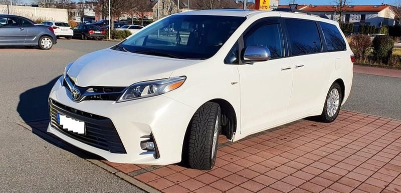 Gebraucht Toyota Sienna XLE 270 PS (198 kW) 2018 Weiß Van / Kleinbus