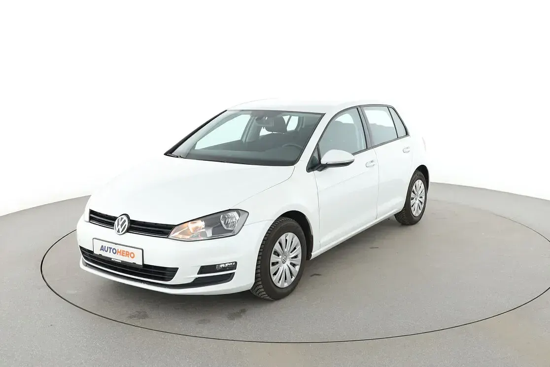 Używany VW Golf VII Trendline 2016 Sedan/Limuzyna