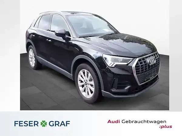 Mythosschwarz metallic Gebraucht 2022 Audi Q3 Ambiente SUV | 34.890 € (Teuer) - Bild 1/4