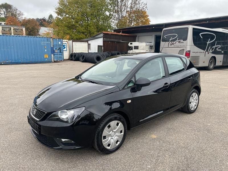 Schwarz Gebraucht 2015 Seat Ibiza Style Limousine | 6.900 € (Fairer Preis) - Bild 1/4