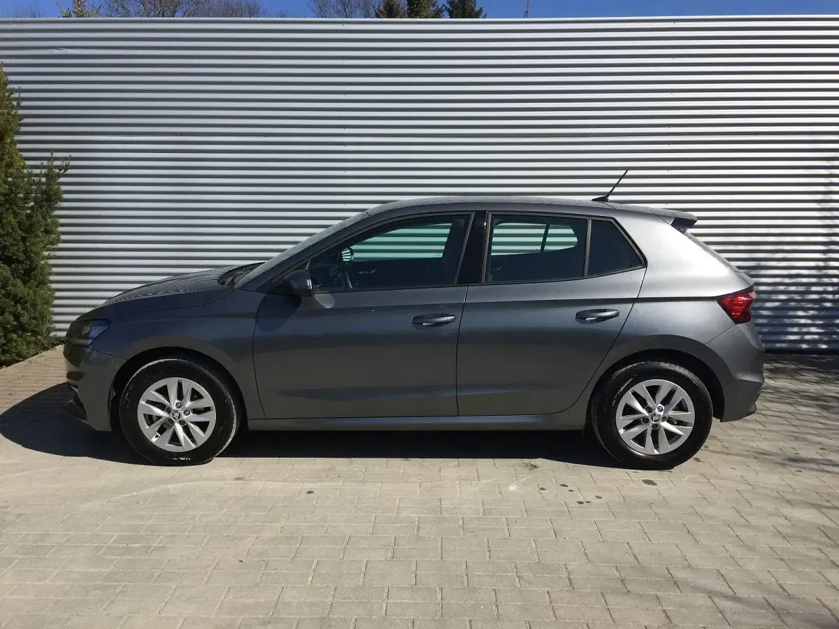 Gebraucht Skoda Fabia Selection 80 PS (58 kW) 2024 Grau Kleinwagen