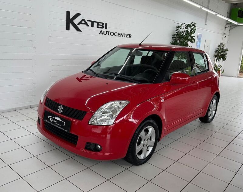 Rot Gebraucht 2006 Suzuki Swift Limousine | 5.950 € (Teuer) - Bild 1/4