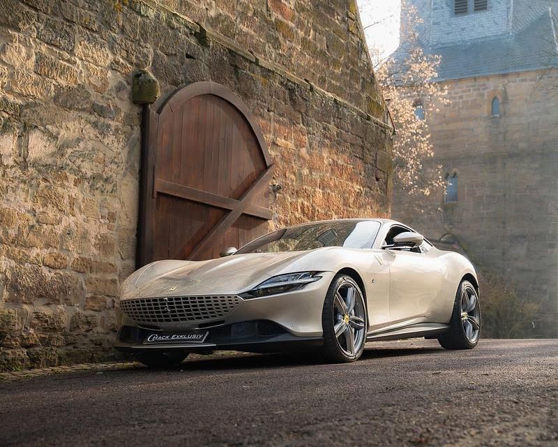 Gebraucht Ferrari Roma 620 PS (456 kW) 2024 Gold