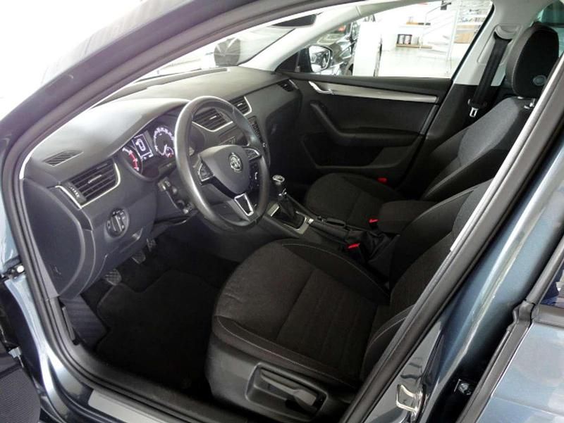 Gebraucht Skoda Octavia Soleil 150 PS (110 kW) 2019 Quarzgrau metallic Kombi