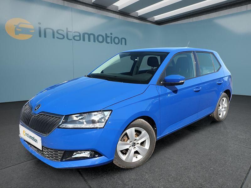Blau Gebraucht 2021 Skoda Fabia Kleinwagen | 13.999 € (Guter Preis) - Bild 1/4