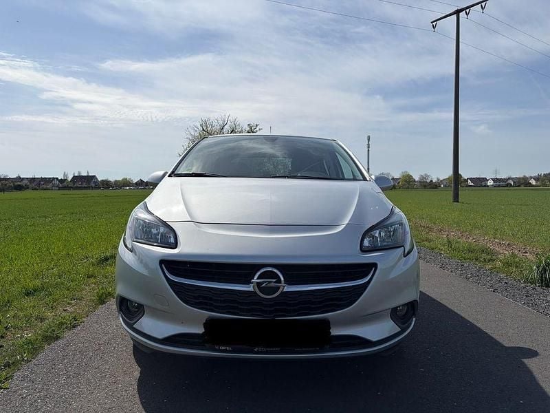 Second-hand Opel Corsa Edition 90 CP (66 kW) 2016 Argintiu Hatchback