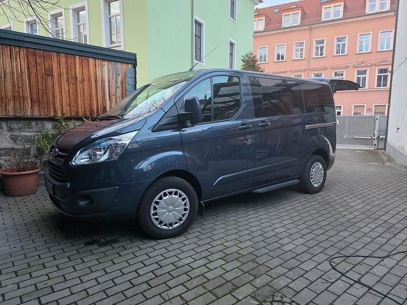 Gebraucht Ford Tourneo 155 PS (114 kW) 2015 Andere farben Van / Kleinbus