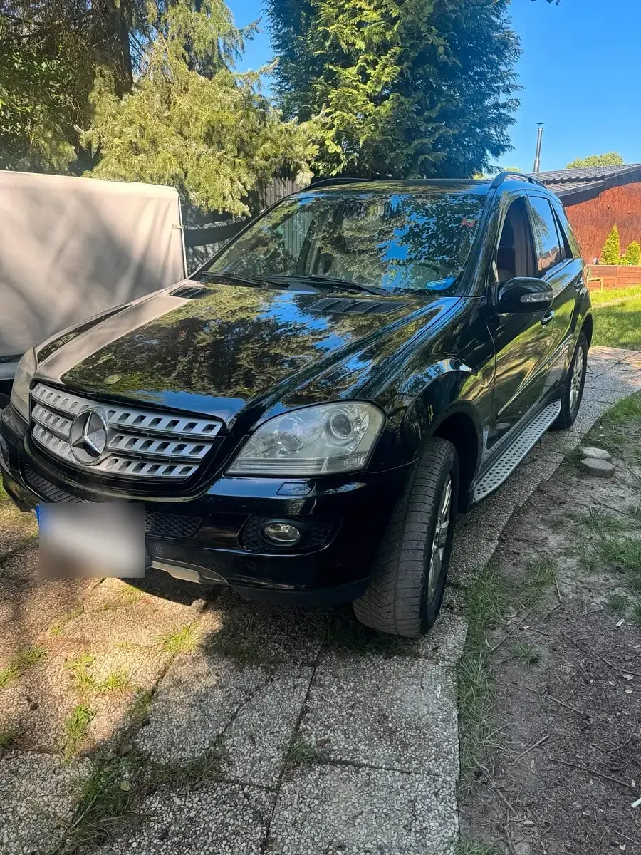 Second-hand Mercedes ML280 190 CP (139 kW) 2009 Negru SUV
