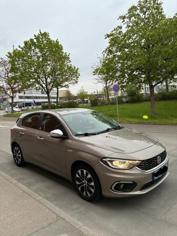 Gold Gebraucht 2020 Fiat Tipo Mirror Limousine | 9.500 € (Fairer Preis) - Bild 1/4