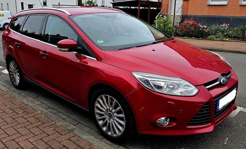 Gebraucht 2011 Ford Focus Titanium Kombi | 3.900 € (Fairer Preis) - Bild 1/4