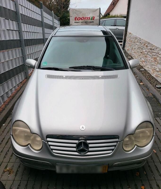 Silber Gebraucht 2001 Mercedes C220 Coupé | 2.500 € (Fairer Preis) - Bild 1/4