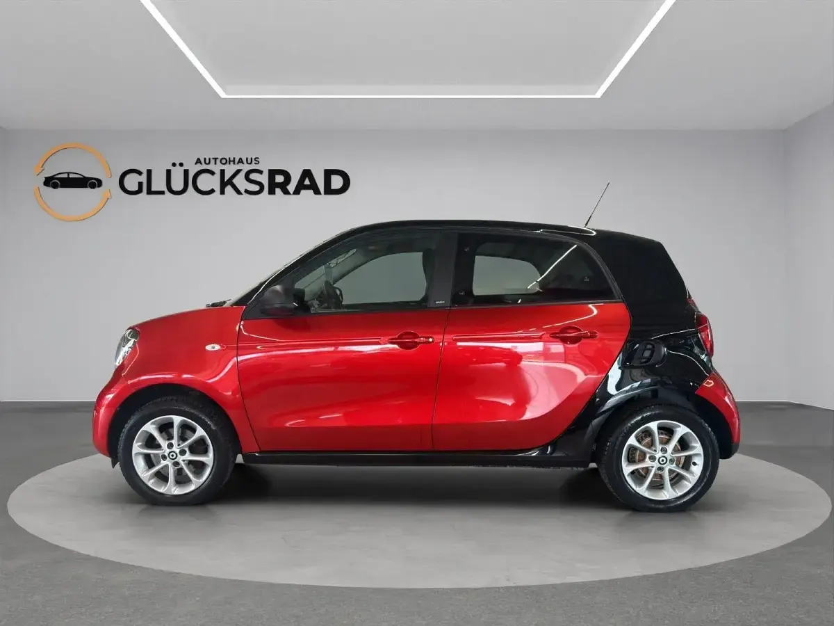 Używany Smart ForFour Passion 71 KM (52 kW) 2019 Czerwony Hatchback