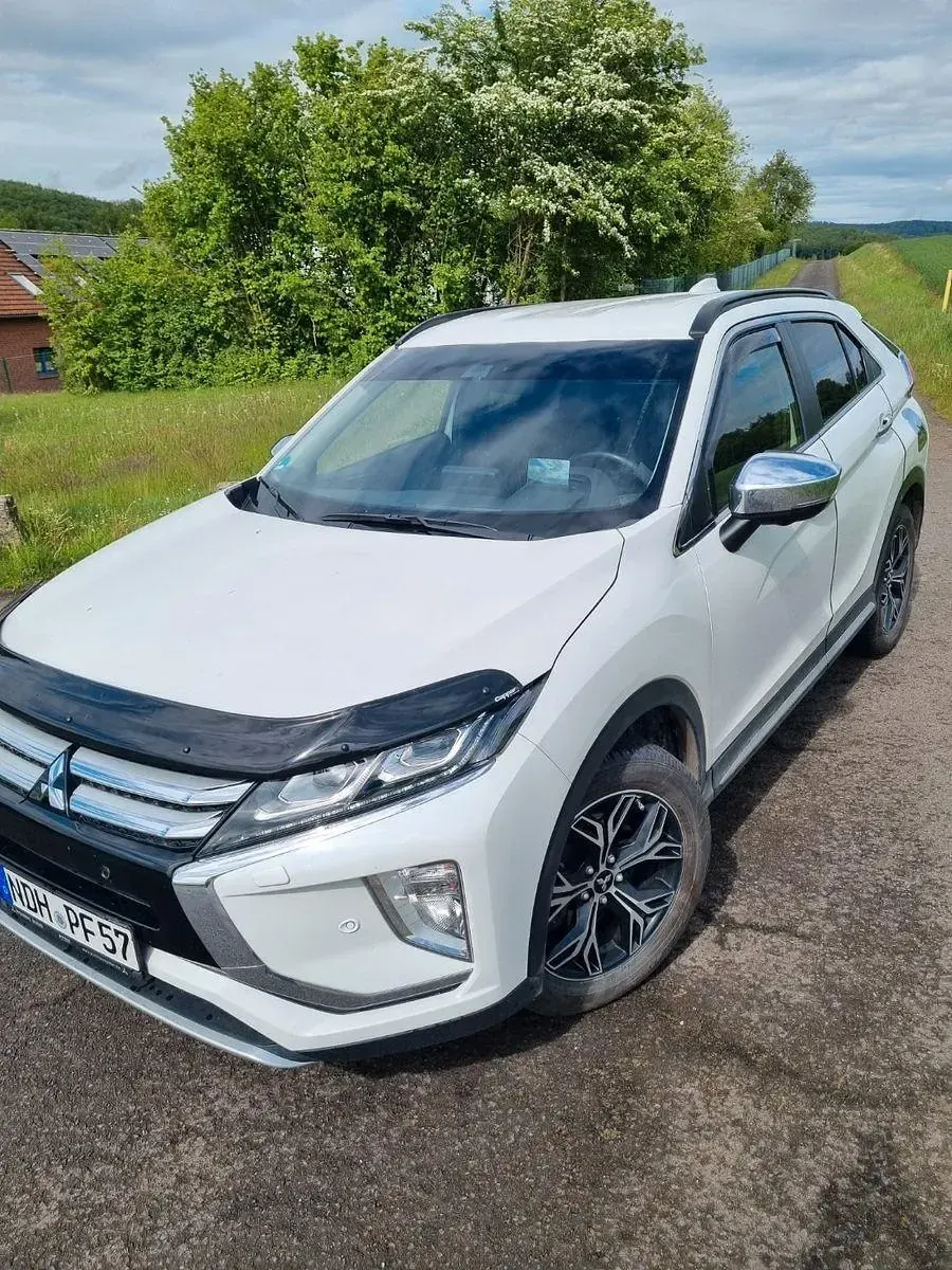 Gebraucht Mitsubishi Eclipse Cross 163 PS (119 kW) 2019 Weiß SUV