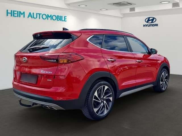Gebraucht Hyundai Tucson Premium 185 PS (136 kW) 2019 Engine red SUV