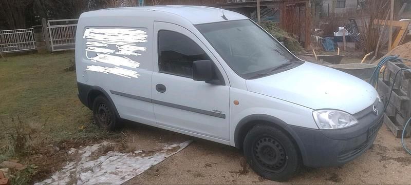 Second-hand Opel Combo 75 CP (55 kW) 2001 Alb Monovolum