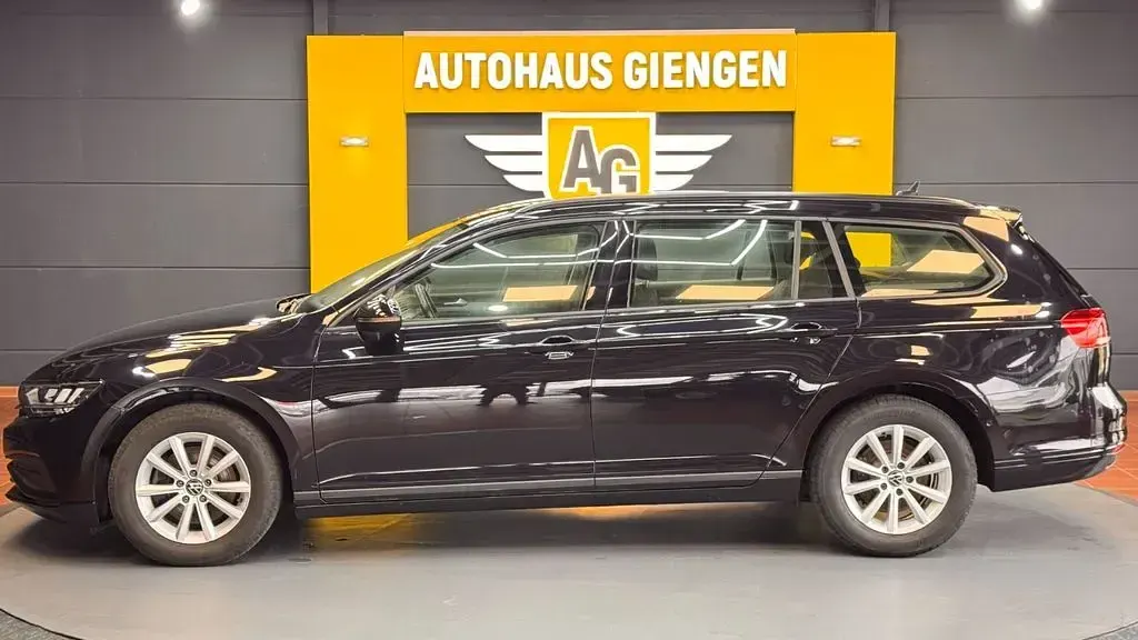 Gebraucht VW Passat 120 PS (88 kW) 2020 Schwarz Kombi