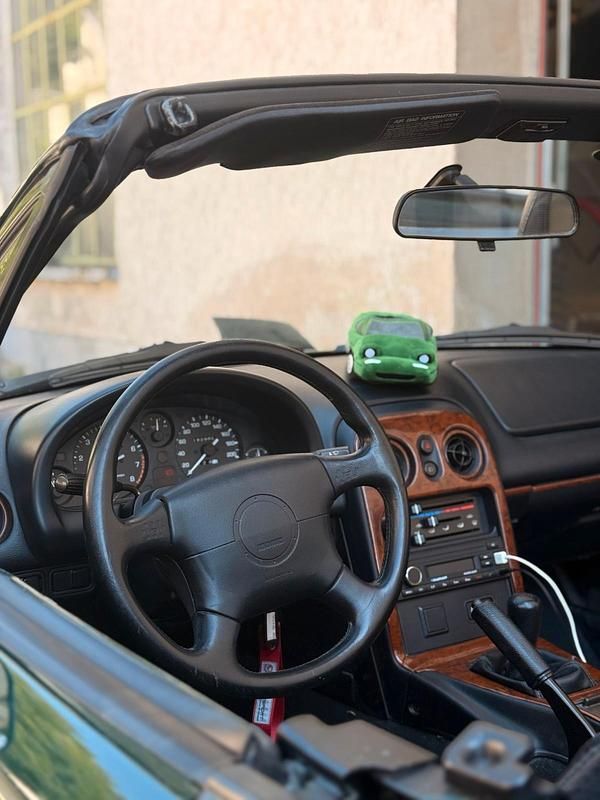 Gebraucht Mazda MX5 90 PS (66 kW) 1997 Grün Cabrio