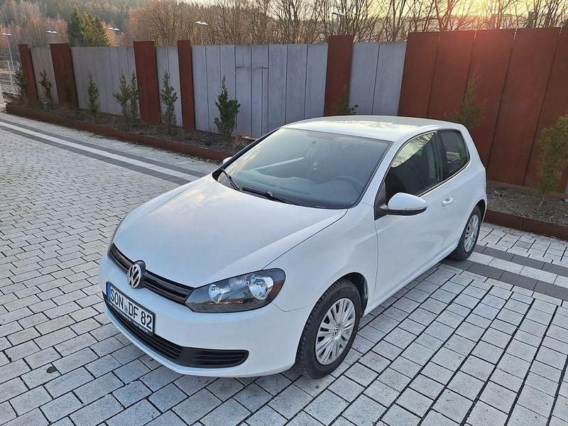 Gebraucht VW Golf VI 80 PS (58 kW) 2009 Weiß Kleinwagen