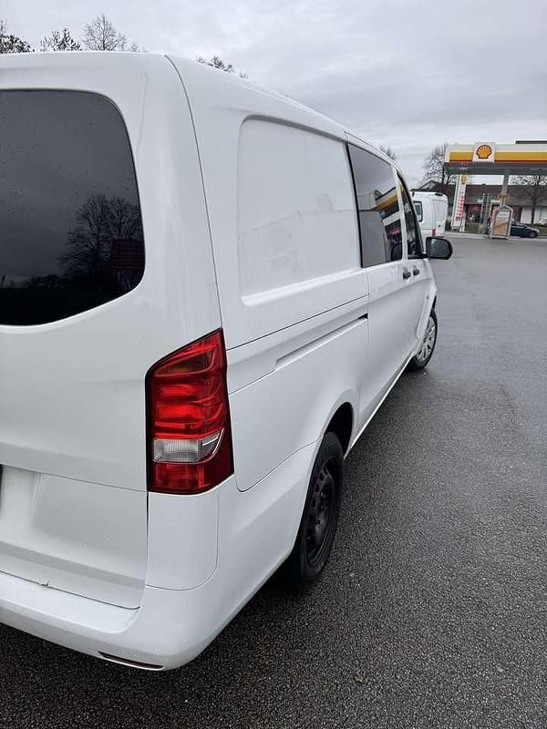 Gebraucht Mercedes Vito 114 PS (83 kW) 2017 Van