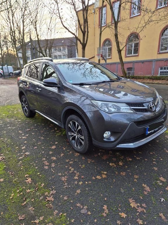 Gebraucht Toyota RAV4 Edition 150 PS (110 kW) 2015 Grau SUV