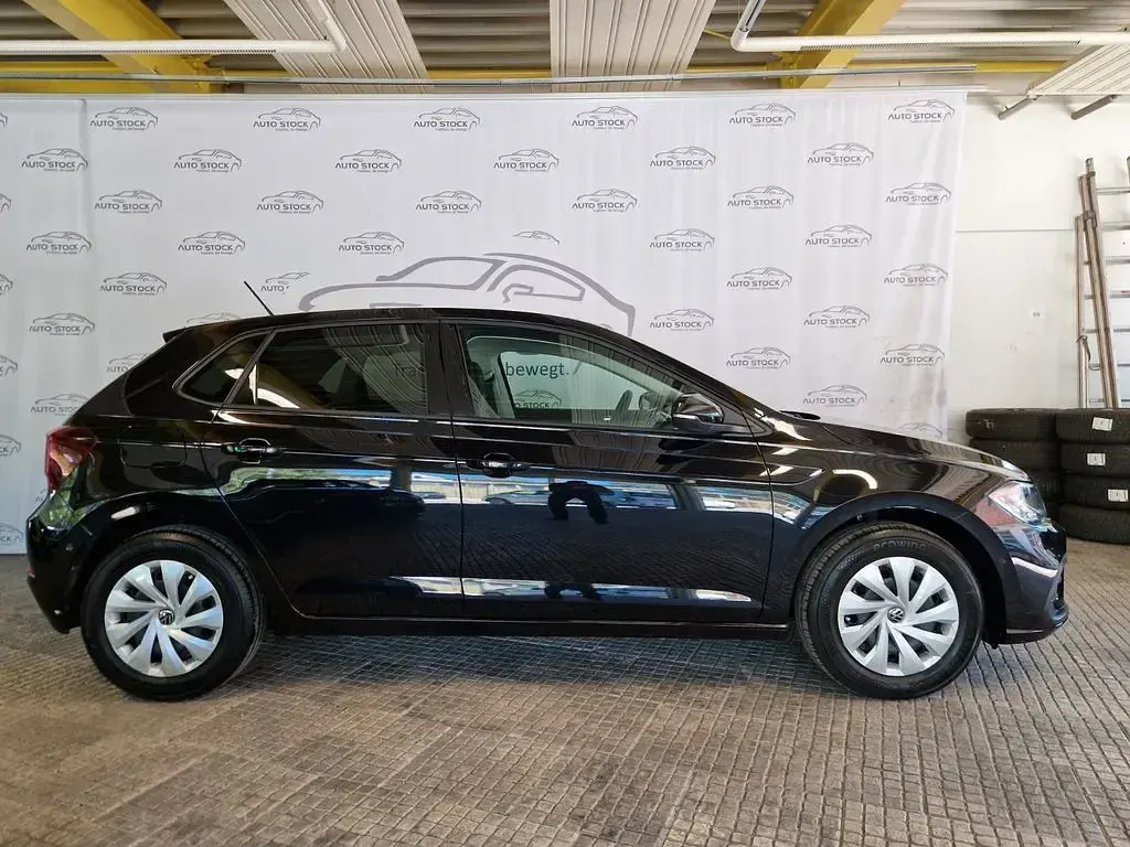 Gebraucht VW Polo Life 95 PS (69 kW) 2023 Schwarz Kleinwagen