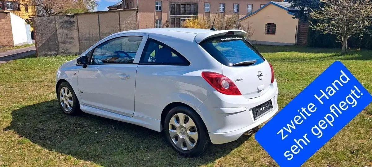 Gebraucht Opel Corsa Sport 88 PS (64 kW) 2009 Weiß Kleinwagen