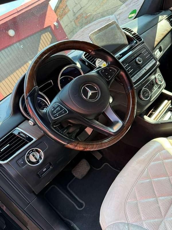 Gebraucht 2016 Mercedes GLS350 SUV | 30.000 € (Etwas zu teuer) - Bild 1/4