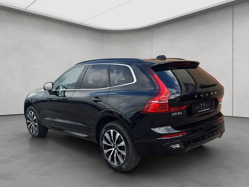 Gebraucht Volvo XC60 250 PS (183 kW) 2024 Schwarz SUV