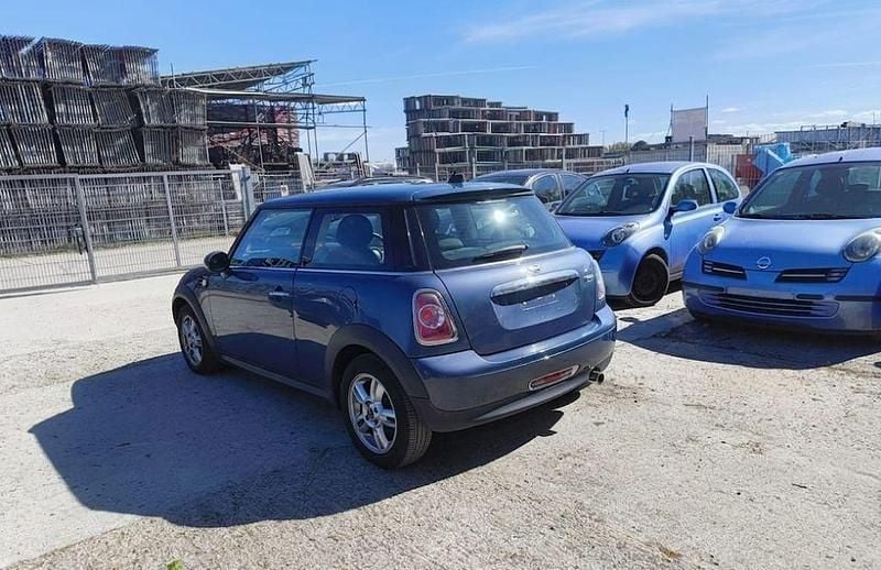 Usata Mini Cooper 122 CV (89 kW) 2011 Blu Utilitaria