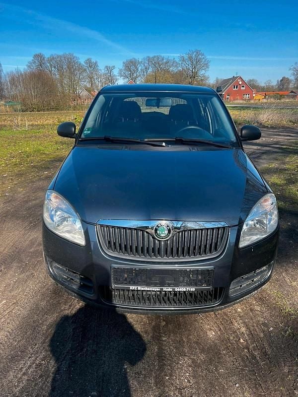 Gebraucht Skoda Fabia 80 PS (58 kW) 2010 Grau Kleinwagen