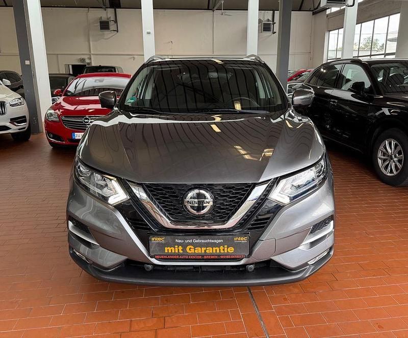 Grau Gebraucht 2019 Nissan Qashqai N-Connecta SUV | 21.000 € (Teuer) - Bild 1/4