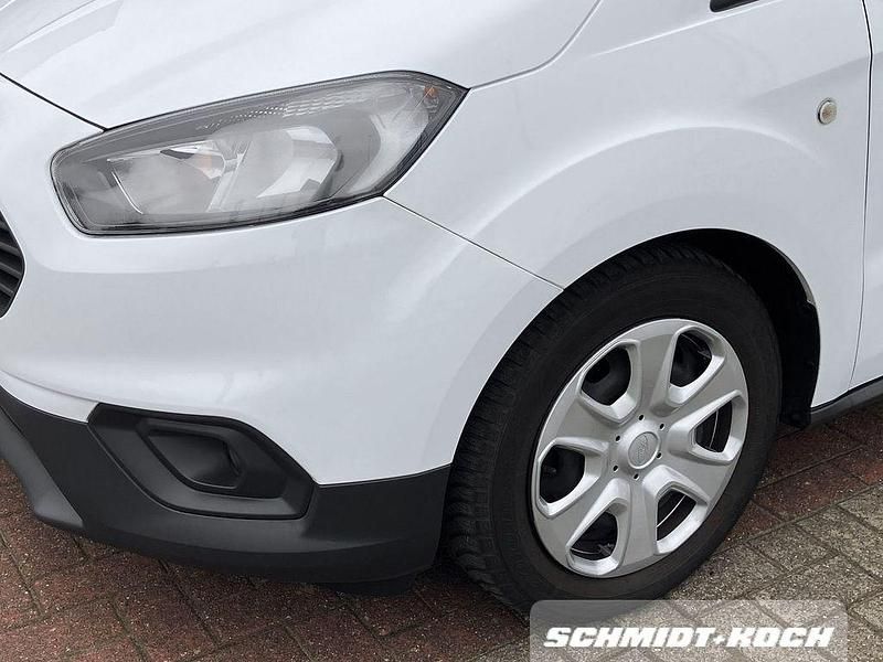 Gebraucht Ford Transit 101 PS (74 kW) 2022 Frostweiß (weiß) Limousine