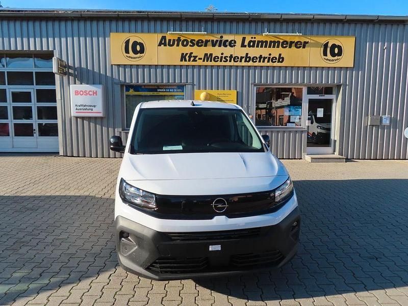 Weiß Neu 2025 Opel Combo Van / Kleinbus | 19.990 € (Superpreis) - Bild 1/4