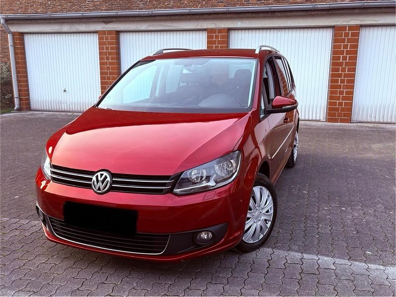 Gebraucht VW Touran 150 PS (110 kW) 2011 Rot Van / Kleinbus