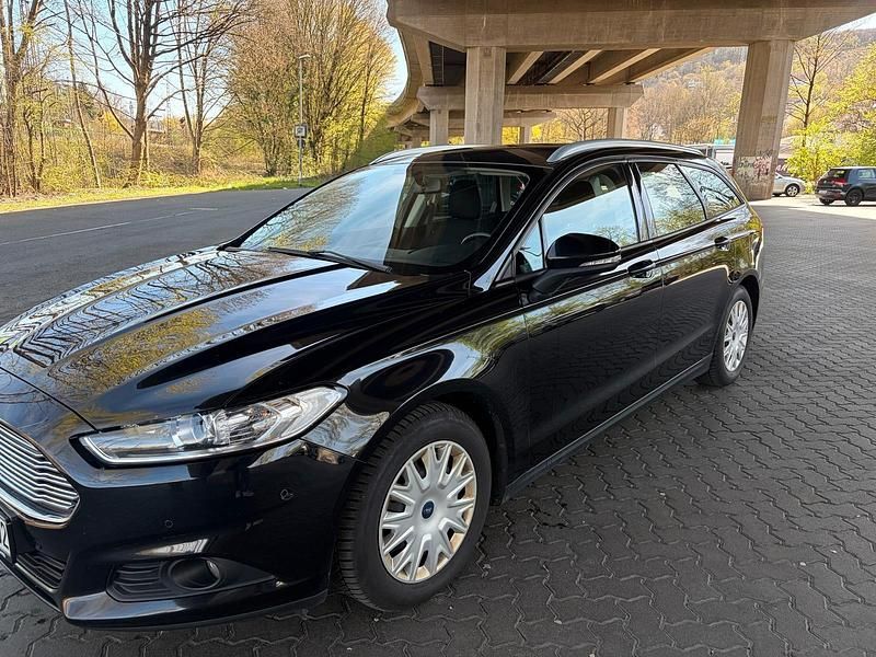 Gebraucht Ford Mondeo 150 PS (110 kW) 2017 Schwarz Kombi