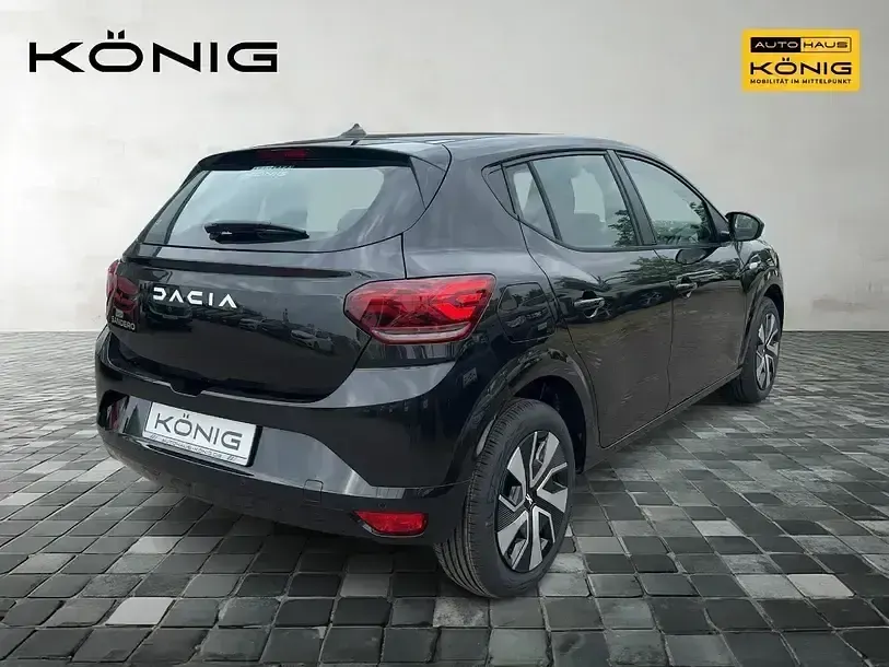 Używany Dacia Sandero Expression 91 KM (66 kW) 2025 Czarny Hatchback
