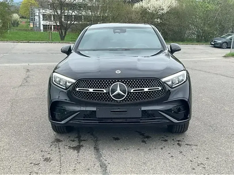 Gebraucht Mercedes GLC220 AMG 197 PS (144 kW) 2026 Schwarz SUV