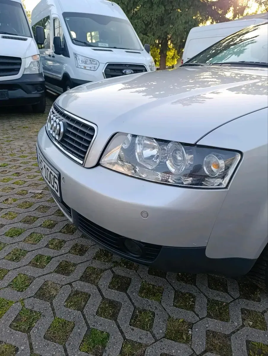 Gebraucht Audi A4 130 PS (95 kW) 2001 Silber Limousine