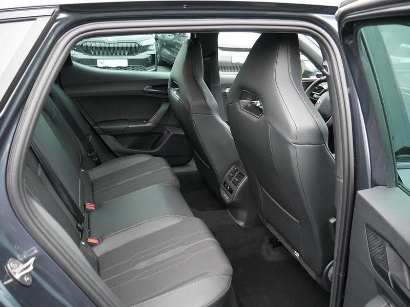 Gebraucht Cupra Leon VZ 300 PS (220 kW) 2024 Grau Limousine