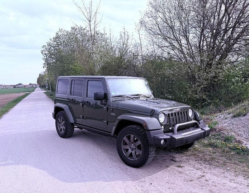 Second-hand Jeep Wrangler 200 CP (147 kW) 2017 Verde SUV
