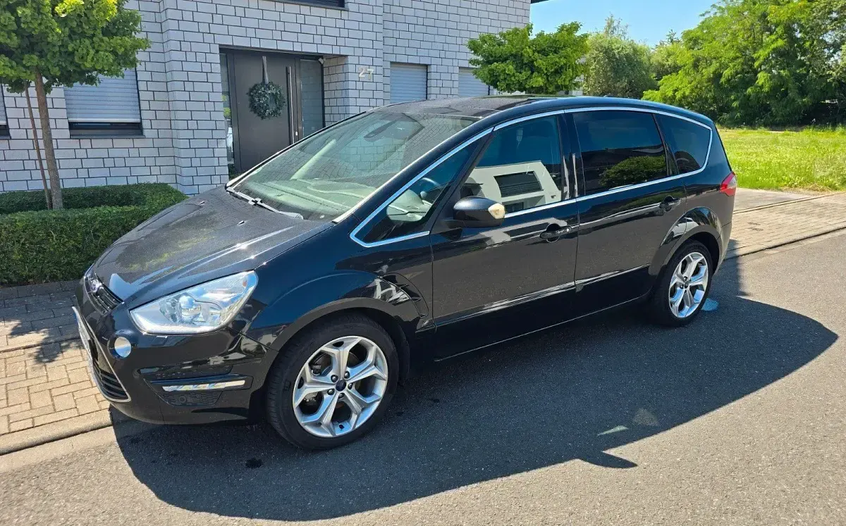 Gebraucht Ford S-MAX Titanium 200 PS (147 kW) 2012 Schwarz Van / Kleinbus