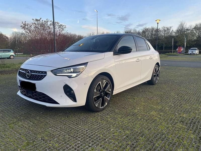 Weiß Gebraucht 2020 Opel Corsa-e Elegance Kleinwagen | 11.900 € (Guter Preis) - Bild 1/4