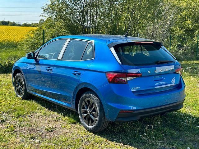 Neu Skoda Fabia Tour 80 PS (58 kW) 2025 Blau Kleinwagen