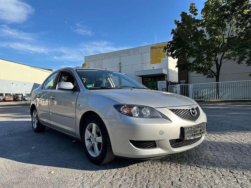 Sunlight silver Gebraucht 2004 Mazda 3 Comfort Limousine | 1.700 € (Guter Preis) - Bild 1/4