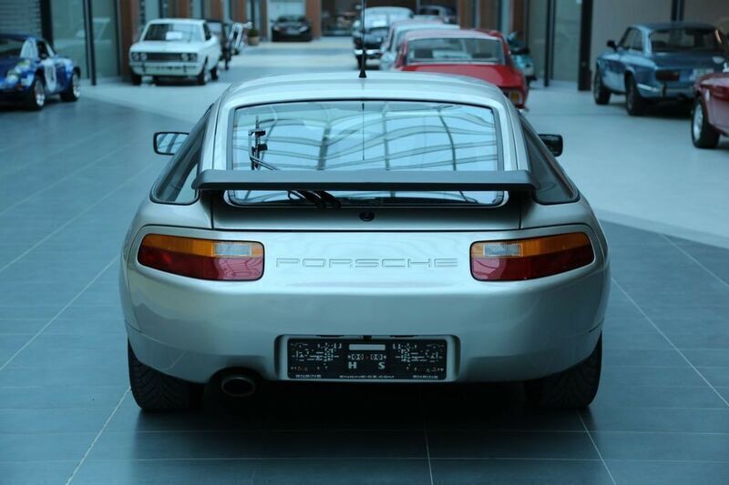 Gebraucht Porsche 928 320 PS (235 kW) 1988 Silber Coupé