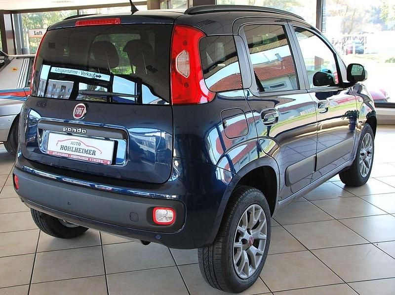 Gebraucht Fiat Panda Lounge 84 PS (61 kW) 2018 Nr. 567 / mediterraneo blau (metallic) Kleinwagen