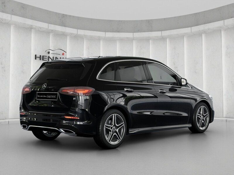 Gebraucht Mercedes B180 AMG 136 PS (100 kW) 2023 Schwarz Kleinwagen