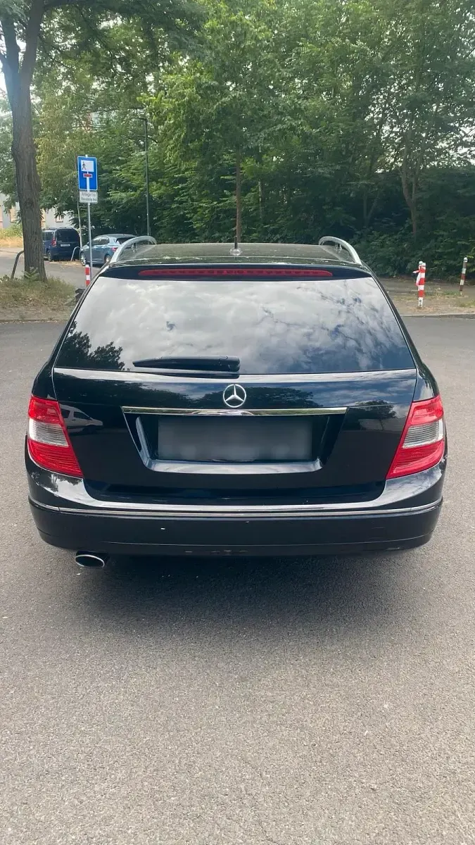 Gebraucht Mercedes C220 170 PS (125 kW) 2010 Schwarz Kombi
